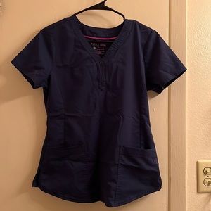 Scrub top